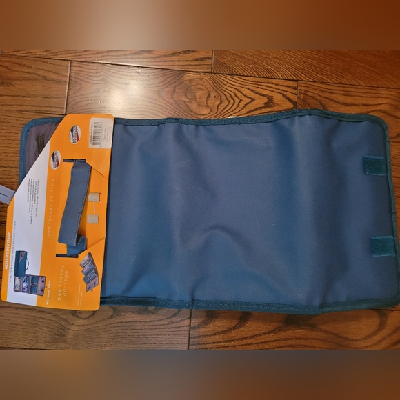 NWT American Tourister Organizeer, still in package. - Picture 6 of 9